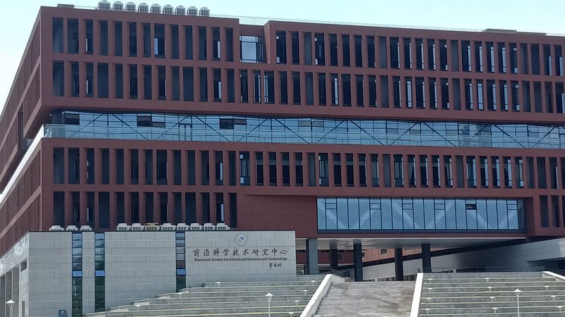 电子元件安装与焊接：差异与选择要点